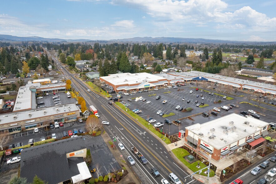 More Photos Of 5013-5025 River Rd N, Salem Unknown For Lease