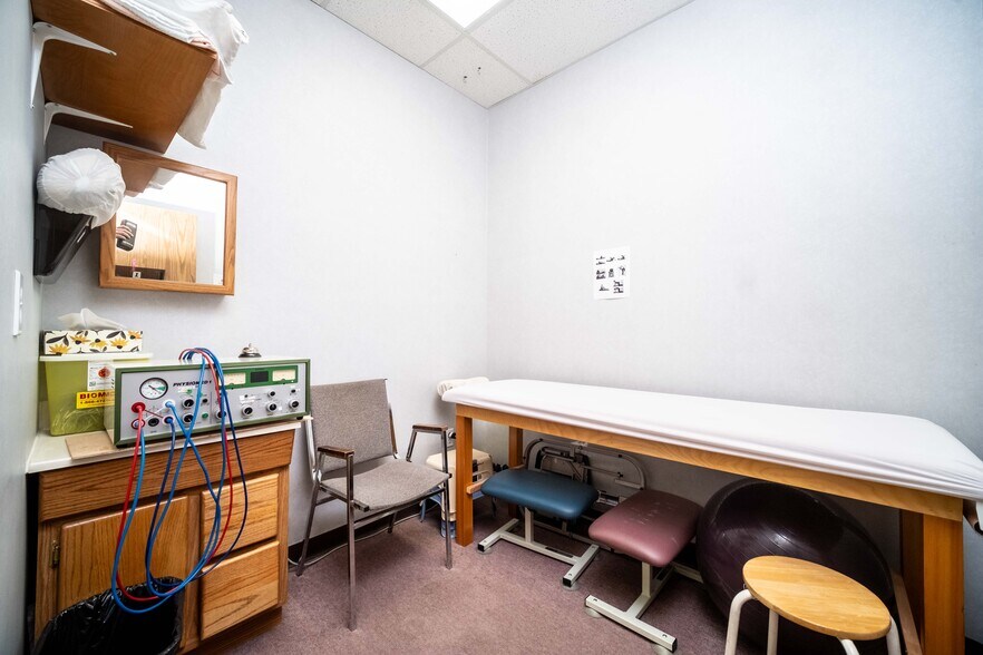 More Photos Of 3131-3189 Main St, Vancouver Apartments For Lease