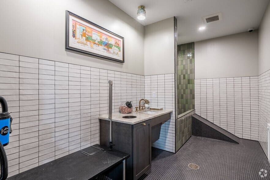 More Photos Of 695 Grand Ave, Saint Paul Apartments For Lease