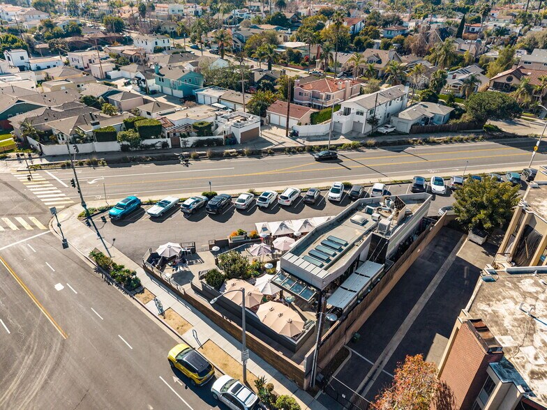 More Photos Of 335 Nieto Ave, Long Beach Restaurant For Sale