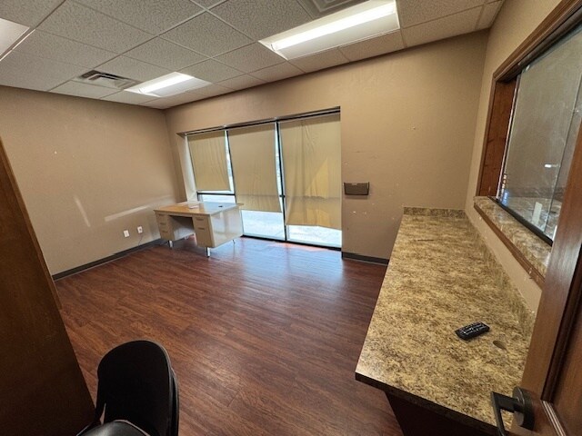 More Photos Of 1904 W Broadway Ave, Sulphur General Retail For Lease