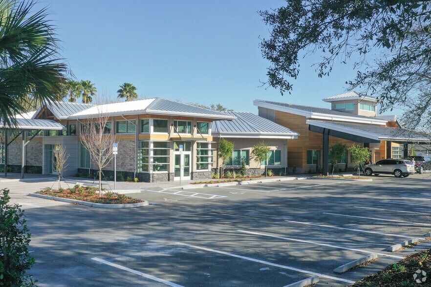 More Photos Of 5234 Little Rd, New Port Richey Medical For Sale