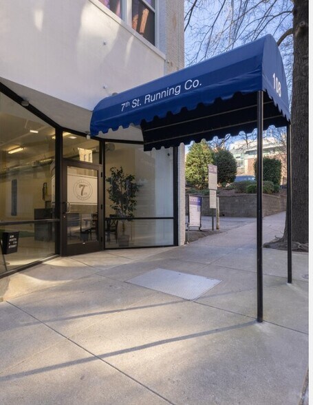 Primary Photo Of 108 N 7th St, Richmond Storefront Retail Residential For Lease