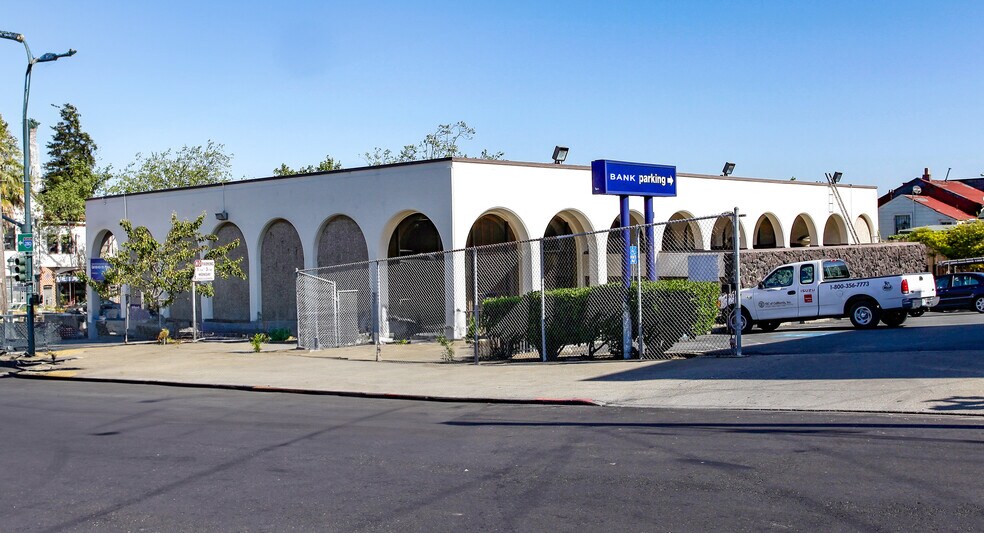 More Photos Of 4947 3rd St, San Francisco Bank For Lease