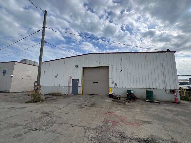 More Photos Of 28960 Lakeland Blvd, Wickliffe Unknown For Lease