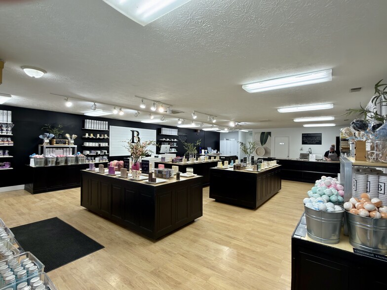 More Photos Of 58 W Main St, Nashville Storefront For Sale