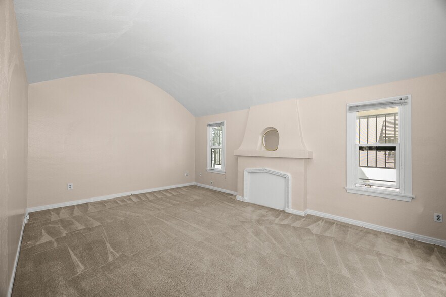 More Photos Of 1721 S 9th St, Alhambra Apartments For Sale