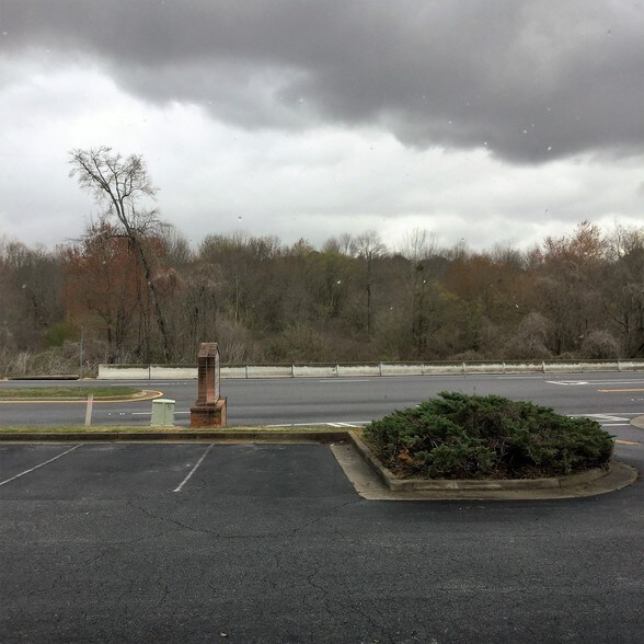 More Photos Of 6285 Garden Walk Blvd, Riverdale Medical For Lease