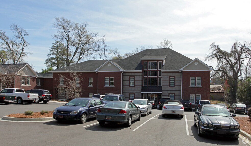 More Photos Of 203 W Main St, Lexington Office For Sale