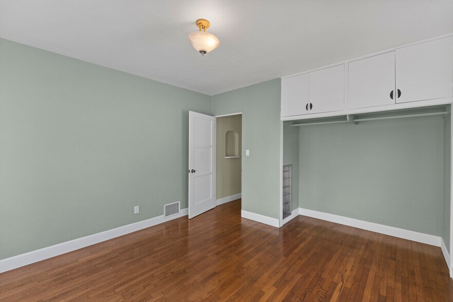 More Photos Of 2220 India St, San Diego Office For Lease