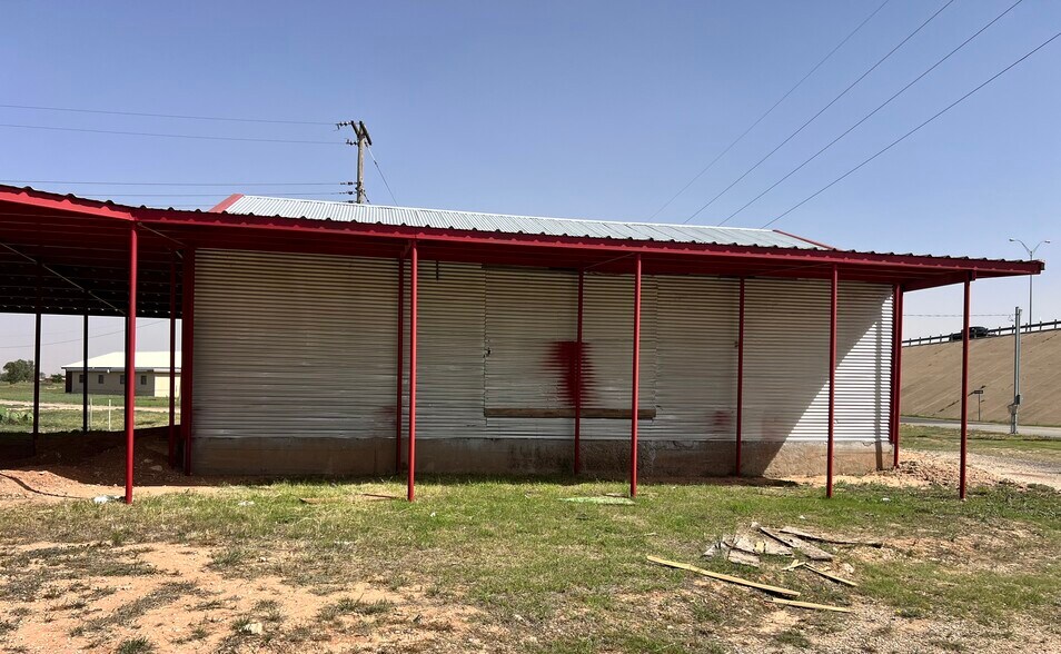 More Photos Of 3802 Idalou Rd, Lubbock Warehouse For Sale