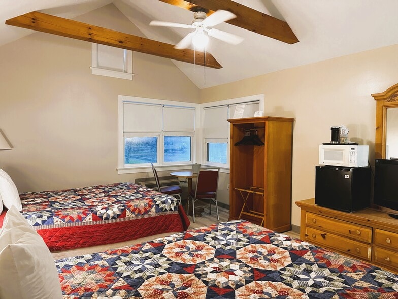 More Photos Of 2439 Old Philadelphia Pike, Lancaster Hotel For Sale