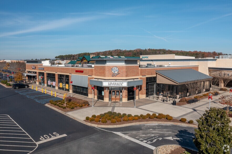 More Photos Of 1025 Woodruff Rd, Greenville Unknown For Lease