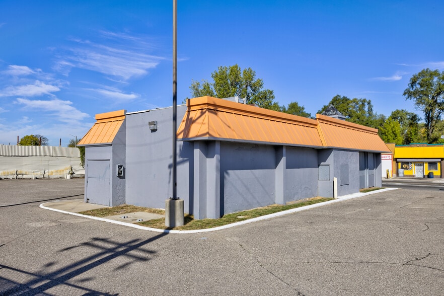 More Photos Of 1850 McNichols Rd, Detroit Fast Food For Sale