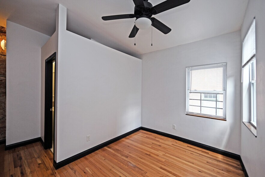 More Photos Of 226 E Clifton Ave, Cincinnati Apartments For Sale