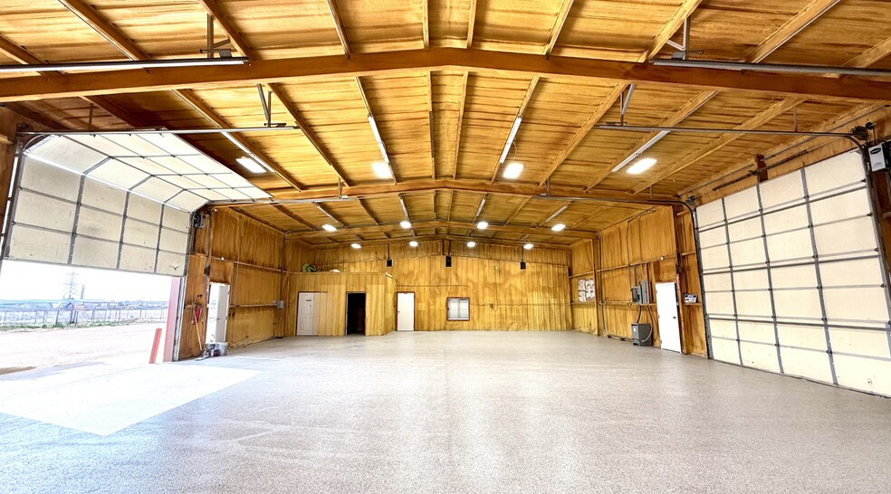 More Photos Of 9503 E County Road 97, Midland Warehouse For Lease
