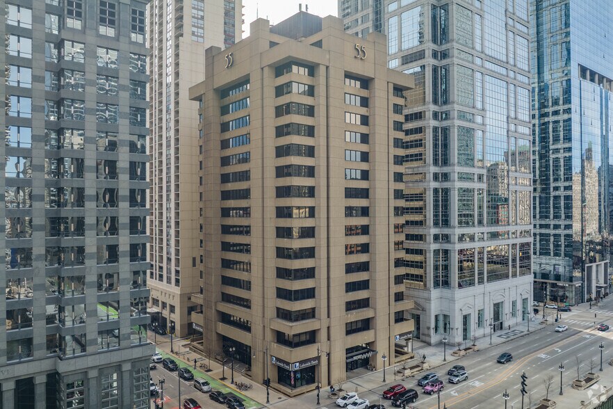 Primary Photo Of 55 W Wacker Dr, Chicago Office For Lease