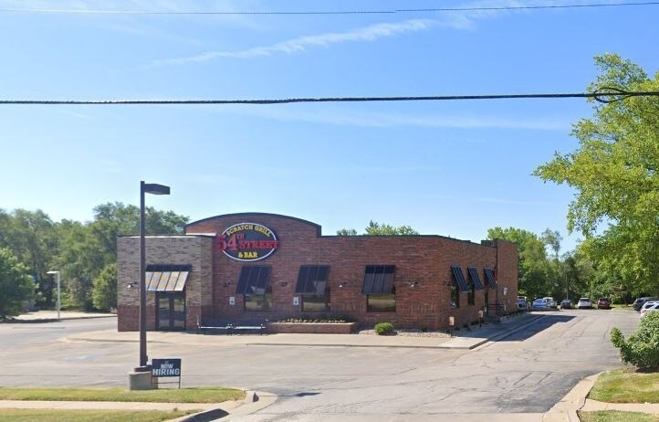 More Photos Of 815 SE 3rd St, Lee's Summit Restaurant For Sale