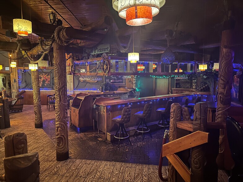 More Photos Of 1900 & 1924 Marshall St NE, Minneapolis Restaurant For Lease