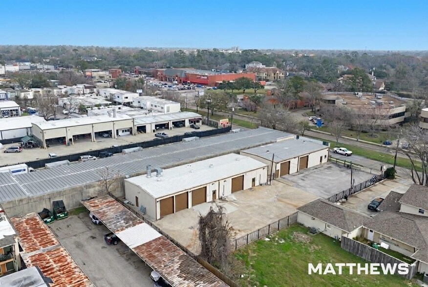 More Photos Of 1235 Blalock Rd, Houston Warehouse For Sale