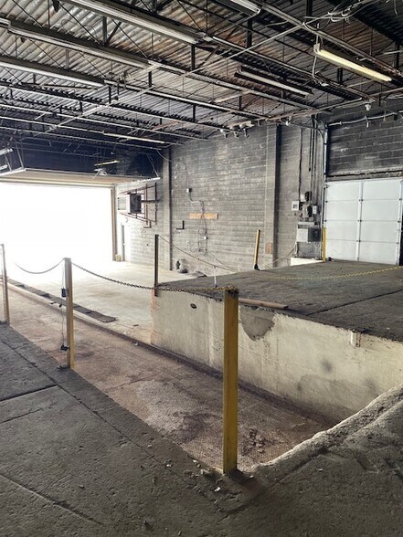 More Photos Of 1901 Old Butler Rd, New Castle Warehouse For Sale