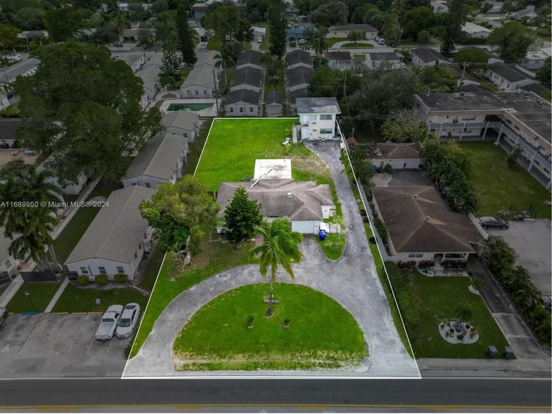 Primary Photo Of 2646 Johnson St, Hollywood Land For Sale