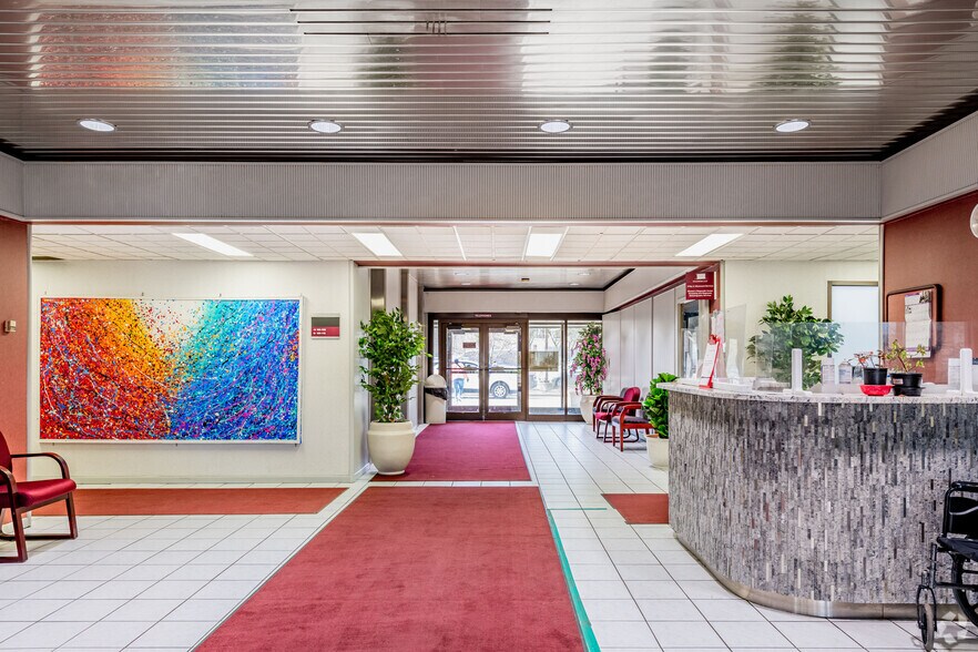 More Photos Of 5 Severance Cir, Cleveland Heights Medical For Lease