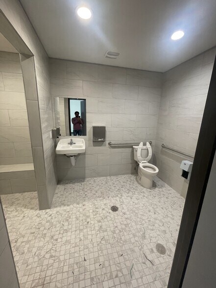 More Photos Of 2601 TX-121, Lewisville Light Distribution For Sale