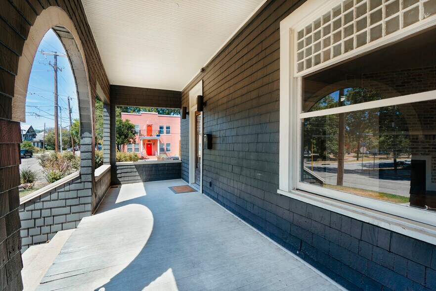 More Photos Of 801 E Quincy St, San Antonio Office Residential For Lease