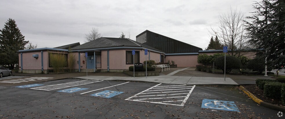 More Photos Of 1390 Waverly Dr SE, Albany Medical For Lease