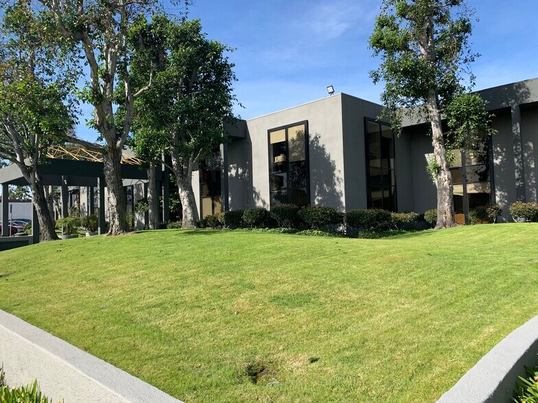 More Photos Of 5301 Beethoven St, Playa Vista Office For Lease