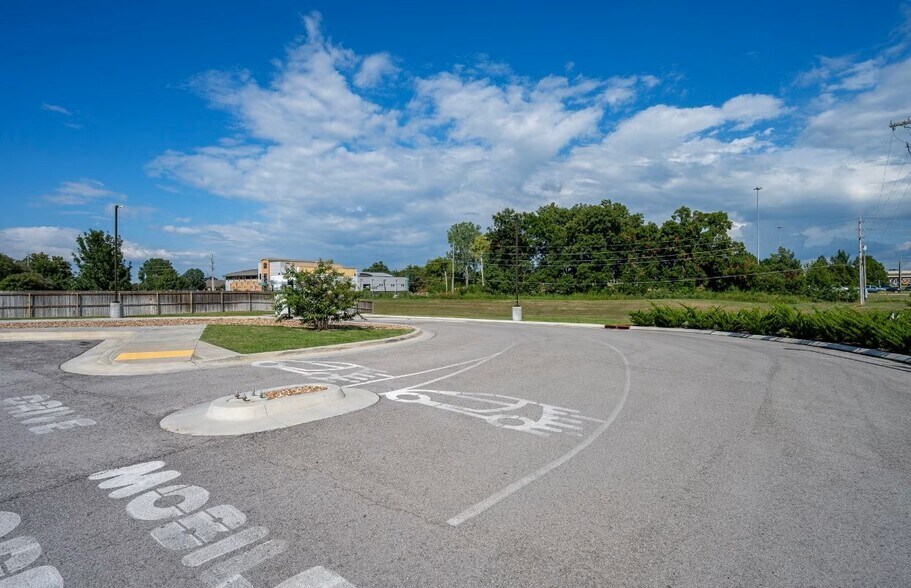 More Photos Of 10249 E 41st St, Tulsa Fast Food For Sale