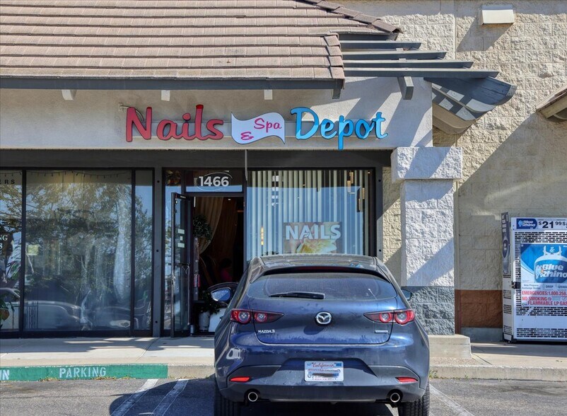 More Photos Of 1404-1460 E Grand Ave, Arroyo Grande Storefront For Sale