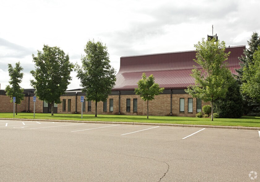 Primary Photo Of 1900 7th St NW, New Brighton Office For Lease