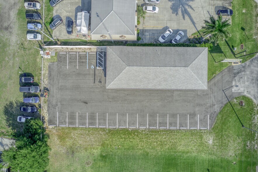 More Photos Of 1241-1253 US Highway 27 S, Sebring Medical For Lease