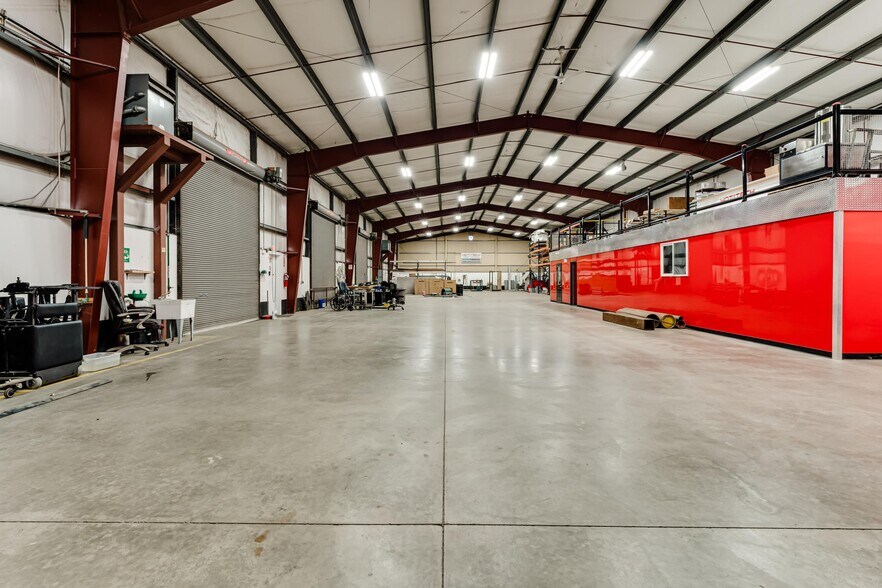 More Photos Of 810 S 2nd St, Harrisburg Warehouse For Lease