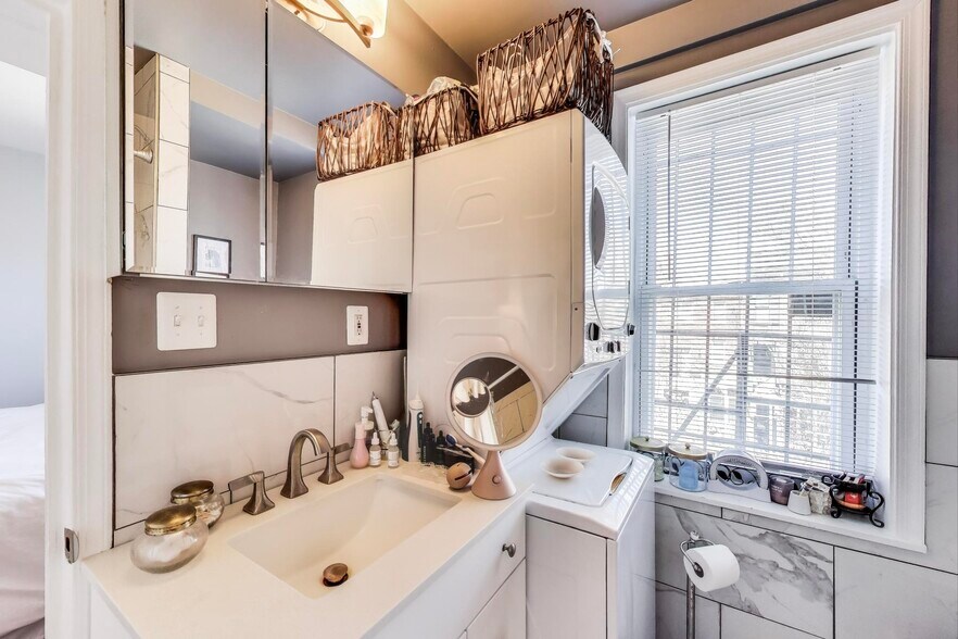 More Photos Of 1317 Corcoran St NW, Washington Apartments For Sale