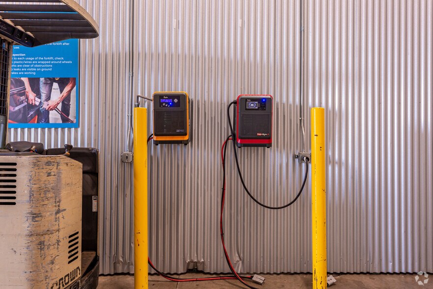 More Photos Of 801 SW 16th St, Renton Distribution For Lease