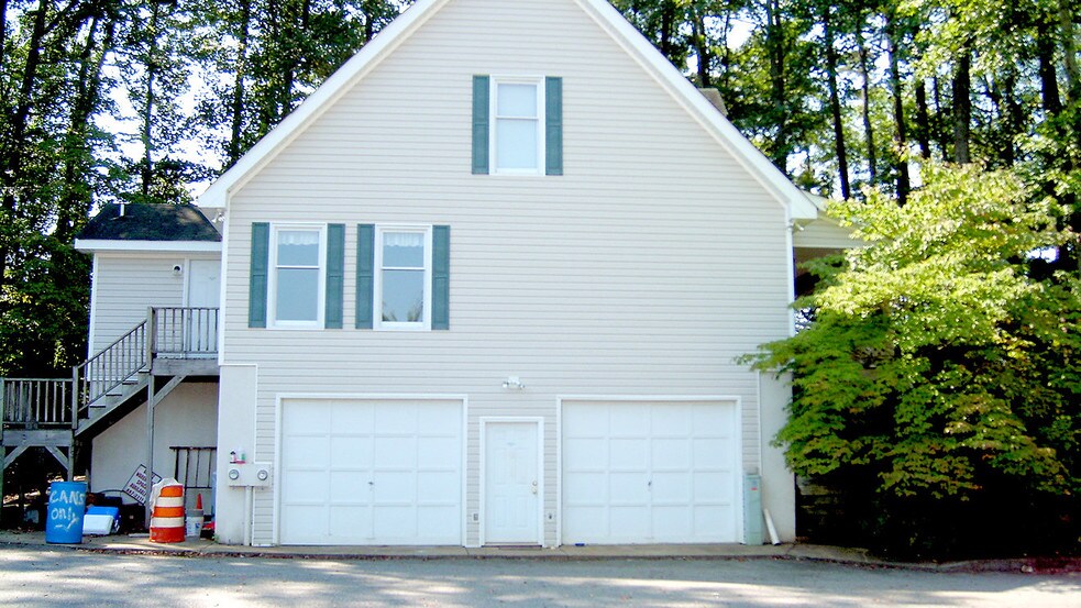 More Photos Of 171 Amos Dr, Cumming Office Residential For Lease