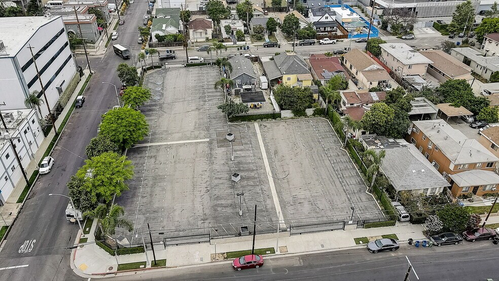 More Photos Of 201 N Occidental Blvd, Los Angeles Movie Radio TVStudio For Lease