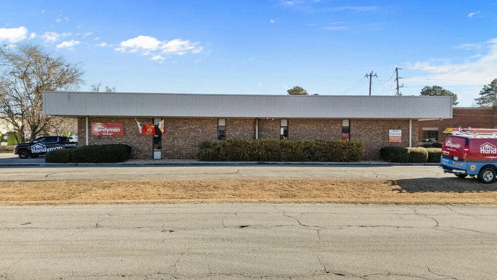 More Photos Of 1430-1440 McCarthy Blvd, New Bern Office For Lease