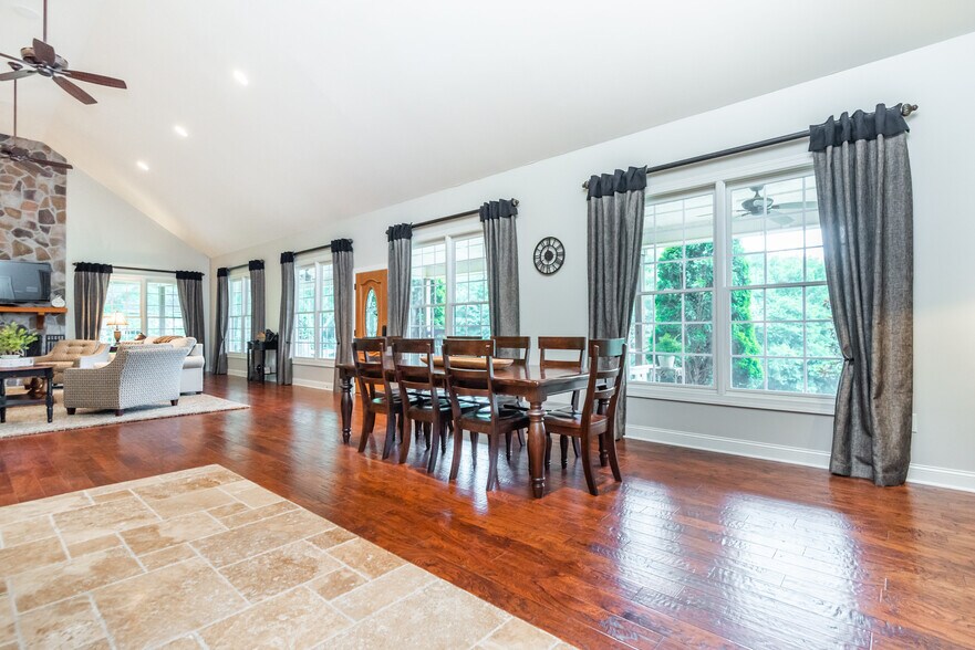 More Photos Of 565 Owens Gin Rd NE, Calhoun Lodge Meeting Hall For Sale