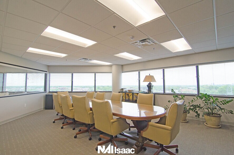 More Photos Of 771 Corporate Dr, Lexington Office For Lease