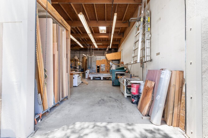 More Photos Of 1130 Industrial Ave, Petaluma Light Manufacturing For Sale