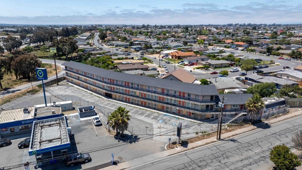 More Photos Of 180 S Sanborn Rd, Salinas Hotel For Sale