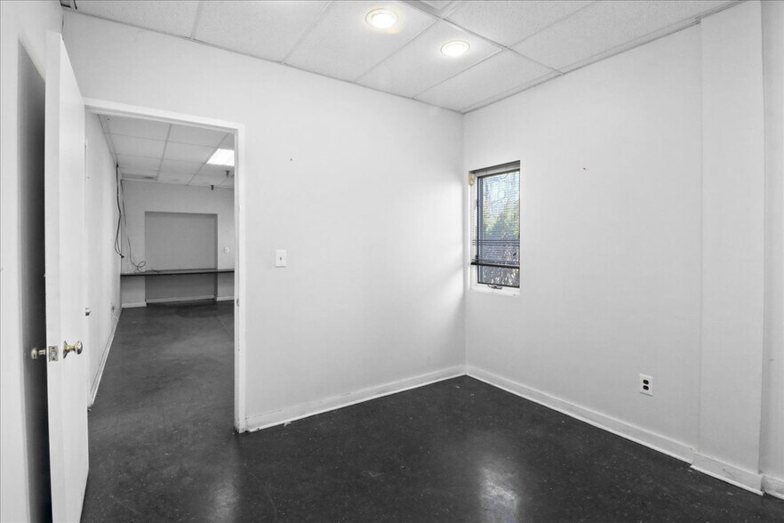 More Photos Of 148 Beverly Rancocas Rd, Willingboro Warehouse For Sale