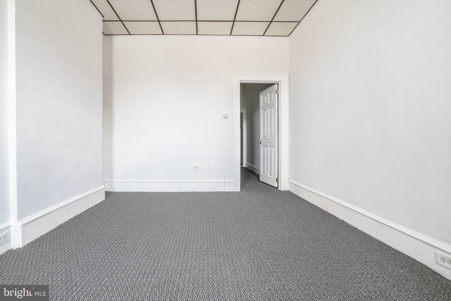 More Photos Of 2011 E Allegheny Ave, Philadelphia Apartments For Sale