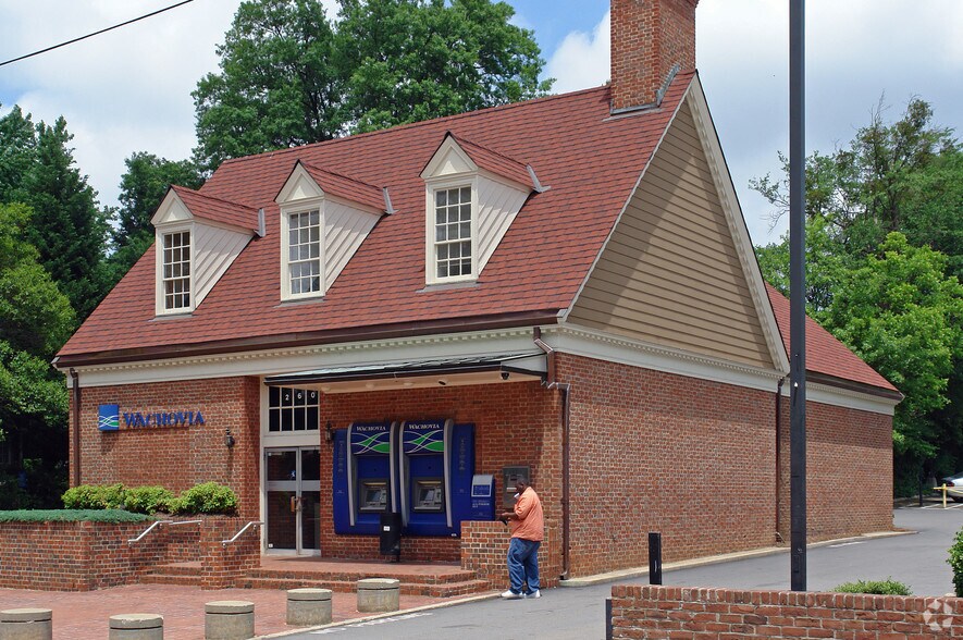 More Photos Of 2600 Hillsborough St, Raleigh General Retail For Sale