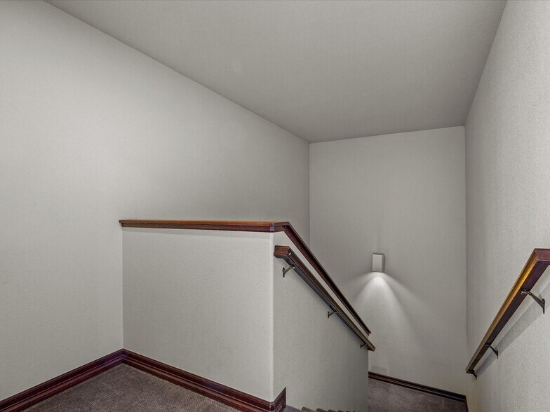 More Photos Of 800 Belford Ave, Grand Junction Office For Sale