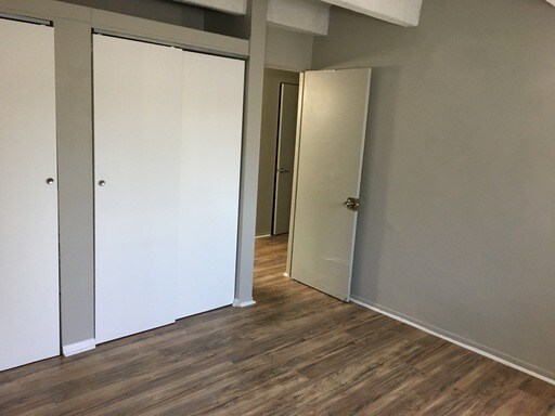 More Photos Of 1960 Dallas St, Aurora Apartments For Sale